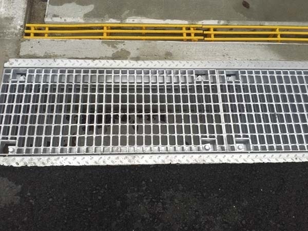 岡コン式横断用側溝